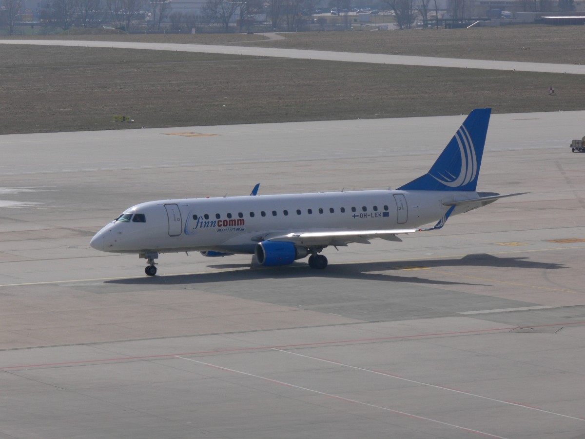Finncomm Airlines OH-LEK mit einer Embraer ERJ170-100STD am 12.03.2011 in Stuttgart
