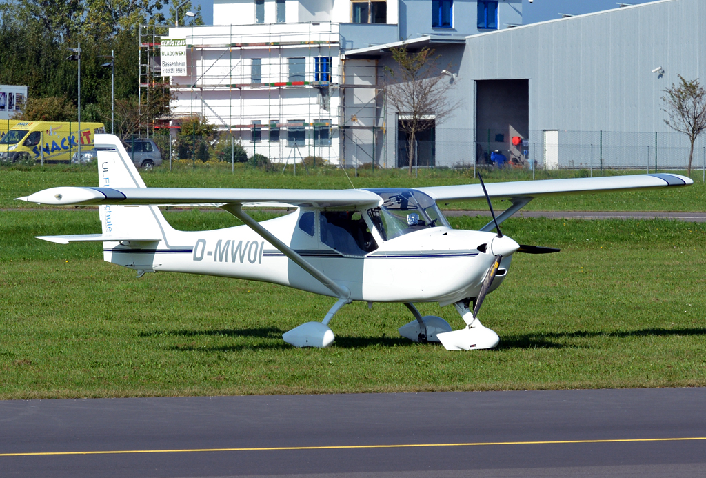 Fk 9 Mk IV, D-MWOI am Flugplatz Koblenz-Winningen - 17.09.2014