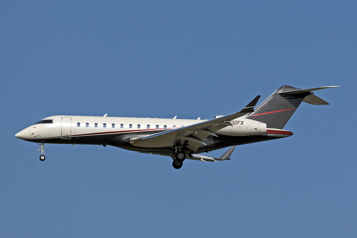 Flexjet, N92FX, Bombardier Global, msn: 9147, 11.Juli 2023, MXP Milano Malpensa, Italy.