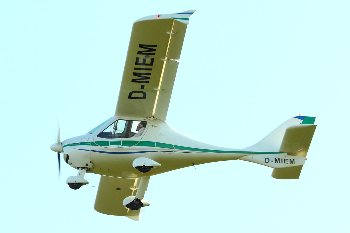 Flight Design CT-LS, D-MIEM. Bad Neuenahr-Ahrweiler (EDRA) am 15.10.2017.