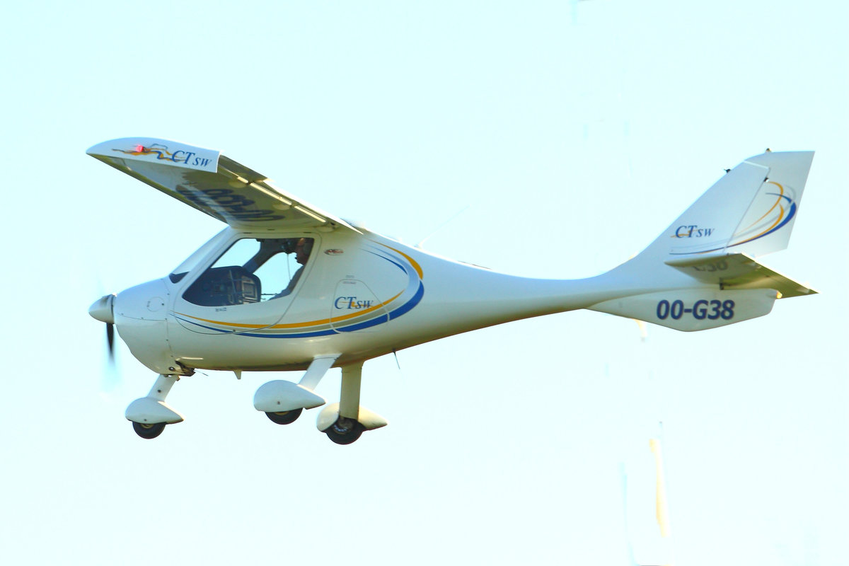 Flight Design CT-SW, OO-G38. Bad Neuenahr-Ahrweiler (EDRA) am 15.10.2017.