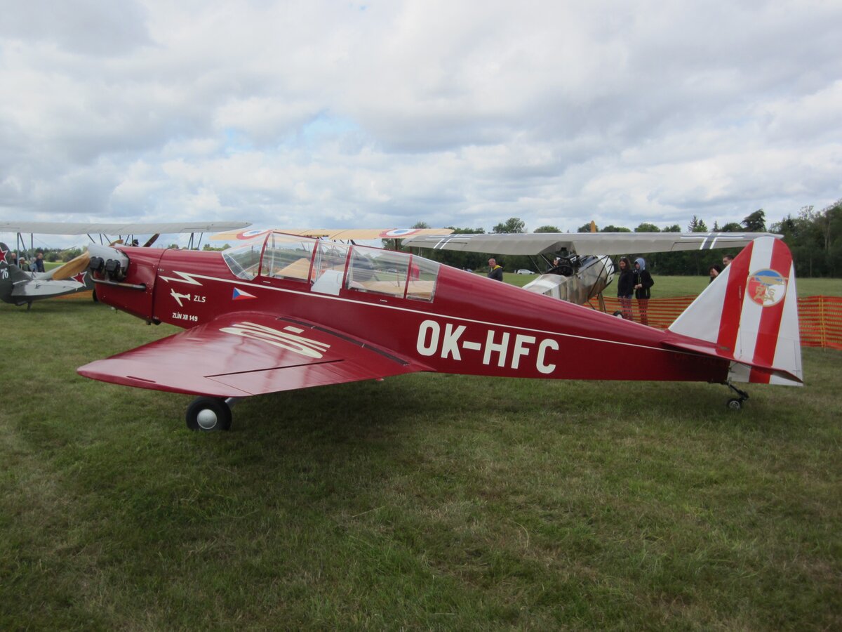 Flugf�higer Nachbau einer Zlin Z-XII OK-YUU81 (OK-HFC ist nur Deko) am 23.08.2026 auf dem Flugplatz Zwickau (EDBI).