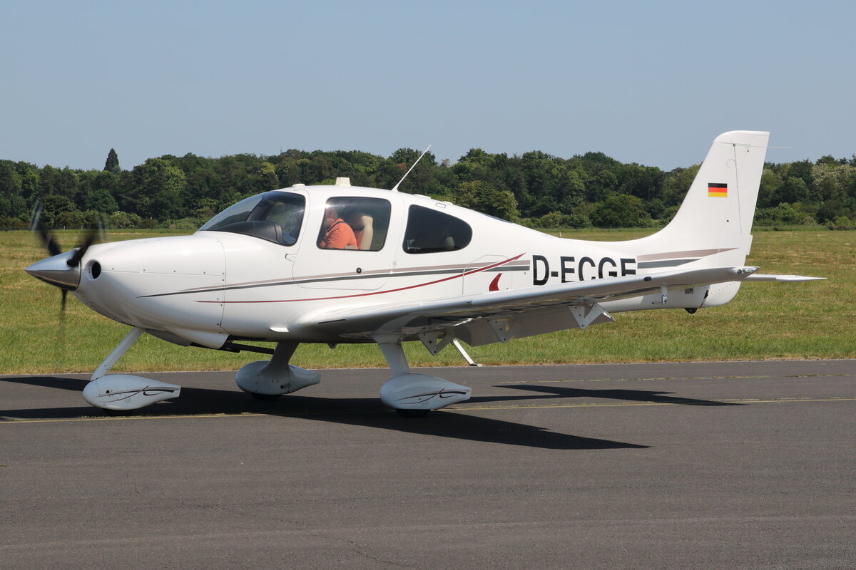 Fly-Charter, D-ECGE, Cirrus SR20-G3. Bonn-Hangelar (EDKB), 27.05.2023.
