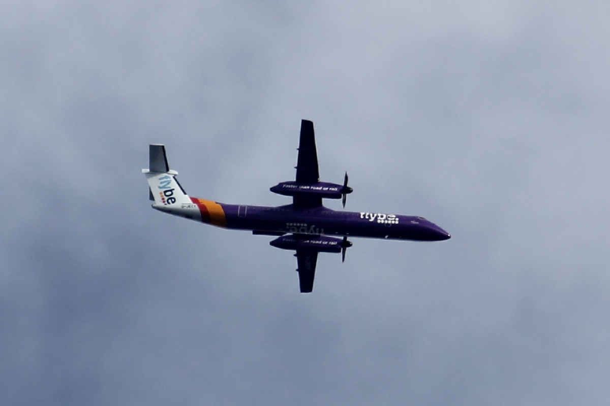 Flybe G-JECY über Oberhausen im Anflug auf Düsseldorf 18.11.2015