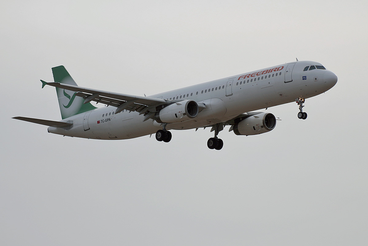 Freebird , Airbus A 321-231, TC-GPA, BER, 30.09.2023