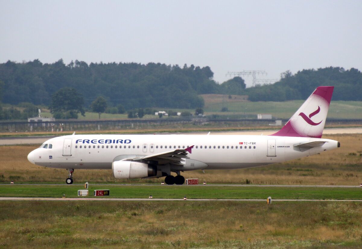 Freebird, Airbus A 320-232, TC-FBR, BER, 27.07.2025