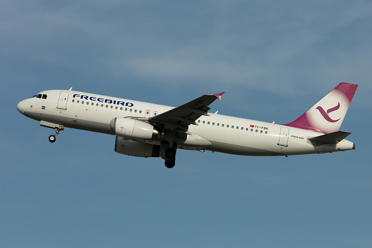 Freebird Airlines, TC-FBR, Airbus, A320-232, 27.10.2019, STR, Stuttgart, Germany





