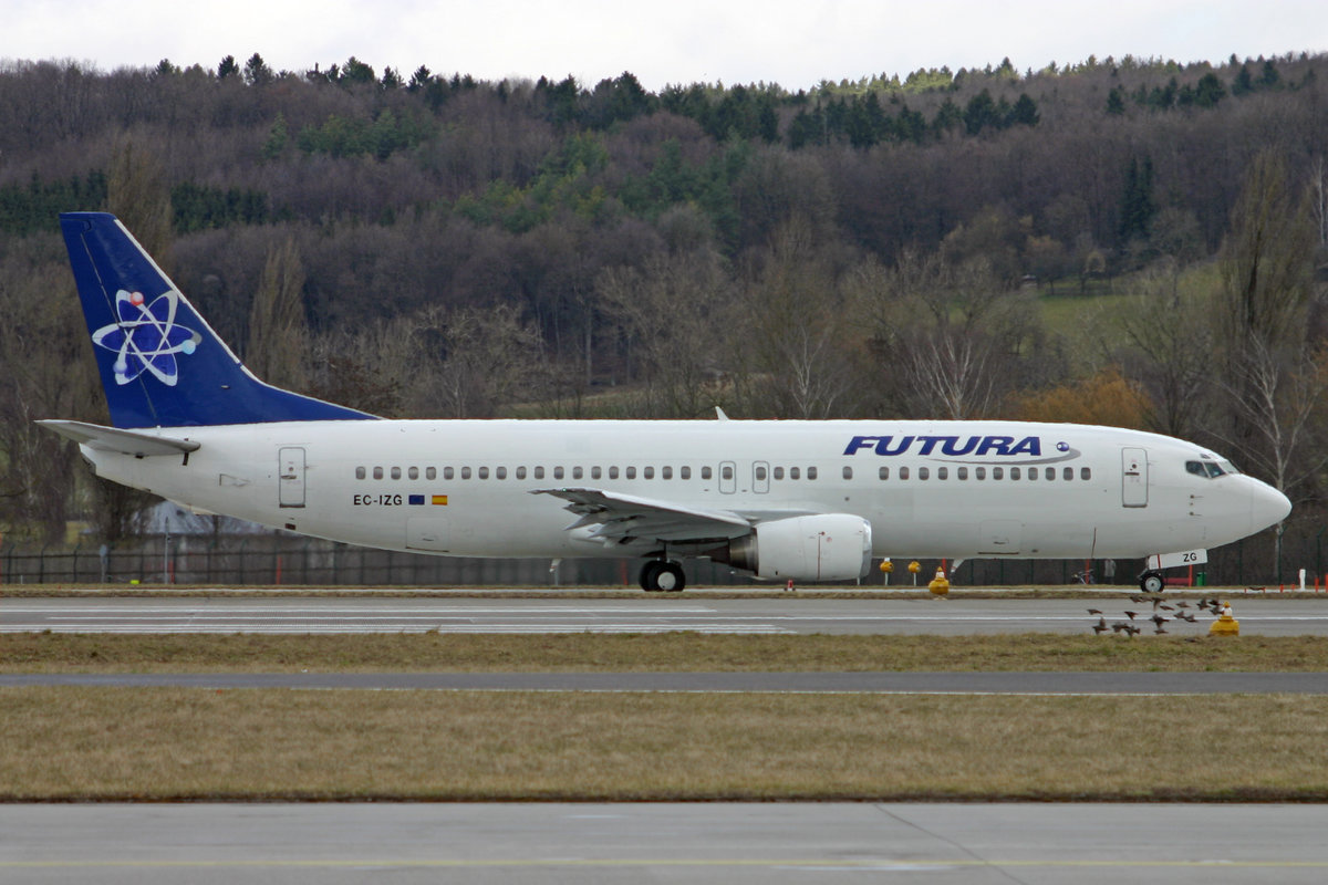 Futura International, EC-IZG, Boeing 737-46J, msn: 27213/2585, 25.März 2006, ZRH Zürich, Switzerland.