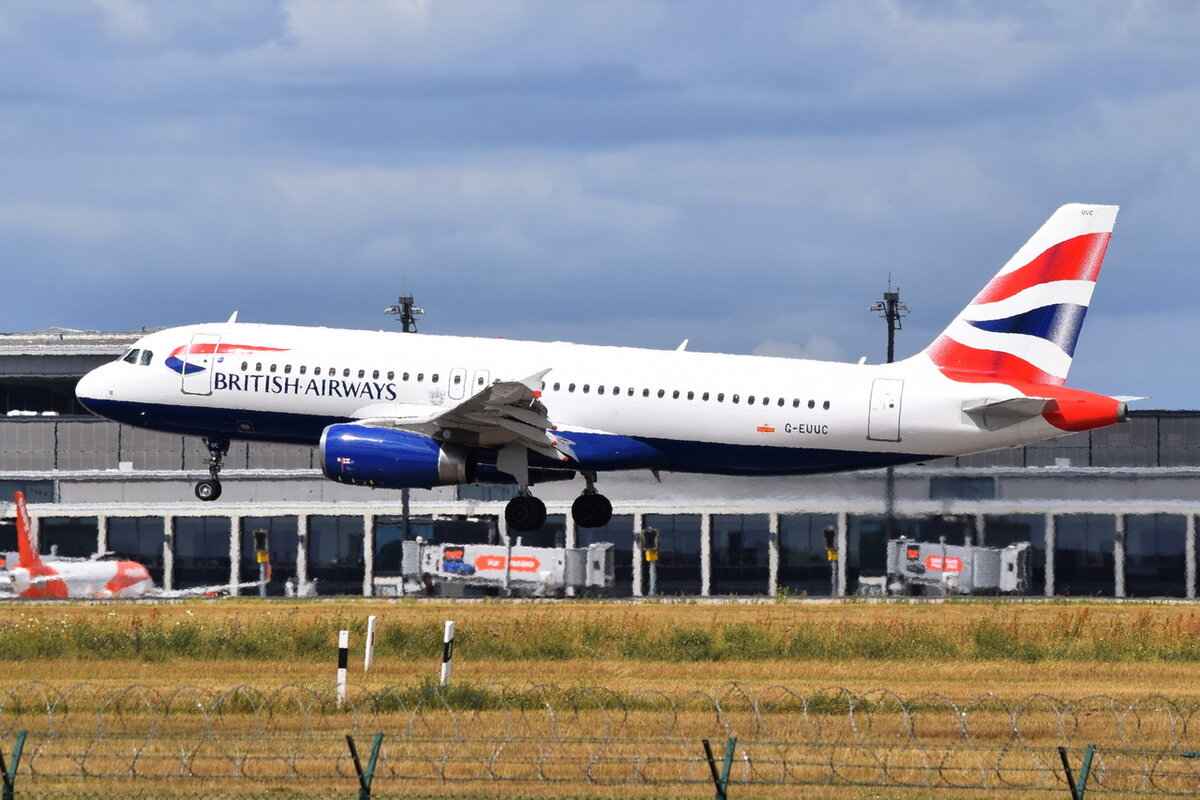 G-EUUC , British Airways , Airbus A320-232 , 27.07.2022 , Berlin-Brandenburg  Willy Brandt  , BER , 