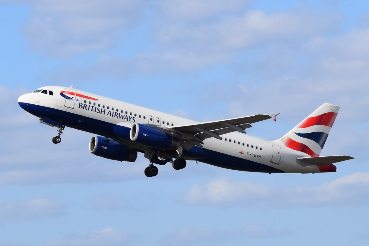 G-EUYB British Airways Airbus A320-232   in Tegel gestartet am 20.04.2016