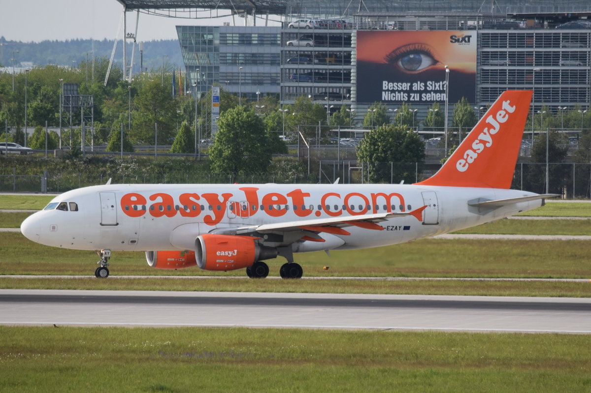 G-EZAY easyJet Airbus A319-111   vor dem Start am 18.05.2016 in München