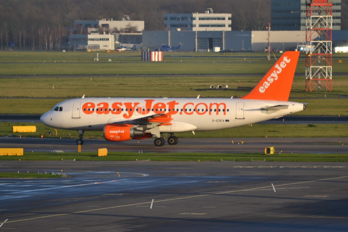 G-EZFX easyJet Airbus A319-111      30.11.2013

Amsterdam-Schipol