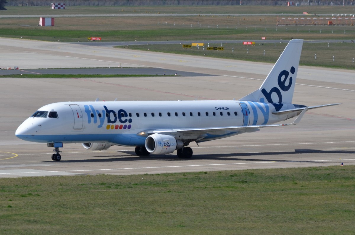 G-FBJH Flybe Embraer ERJ-175STD (ERJ-170-200)  gelandet in Tegel  16.04.2015