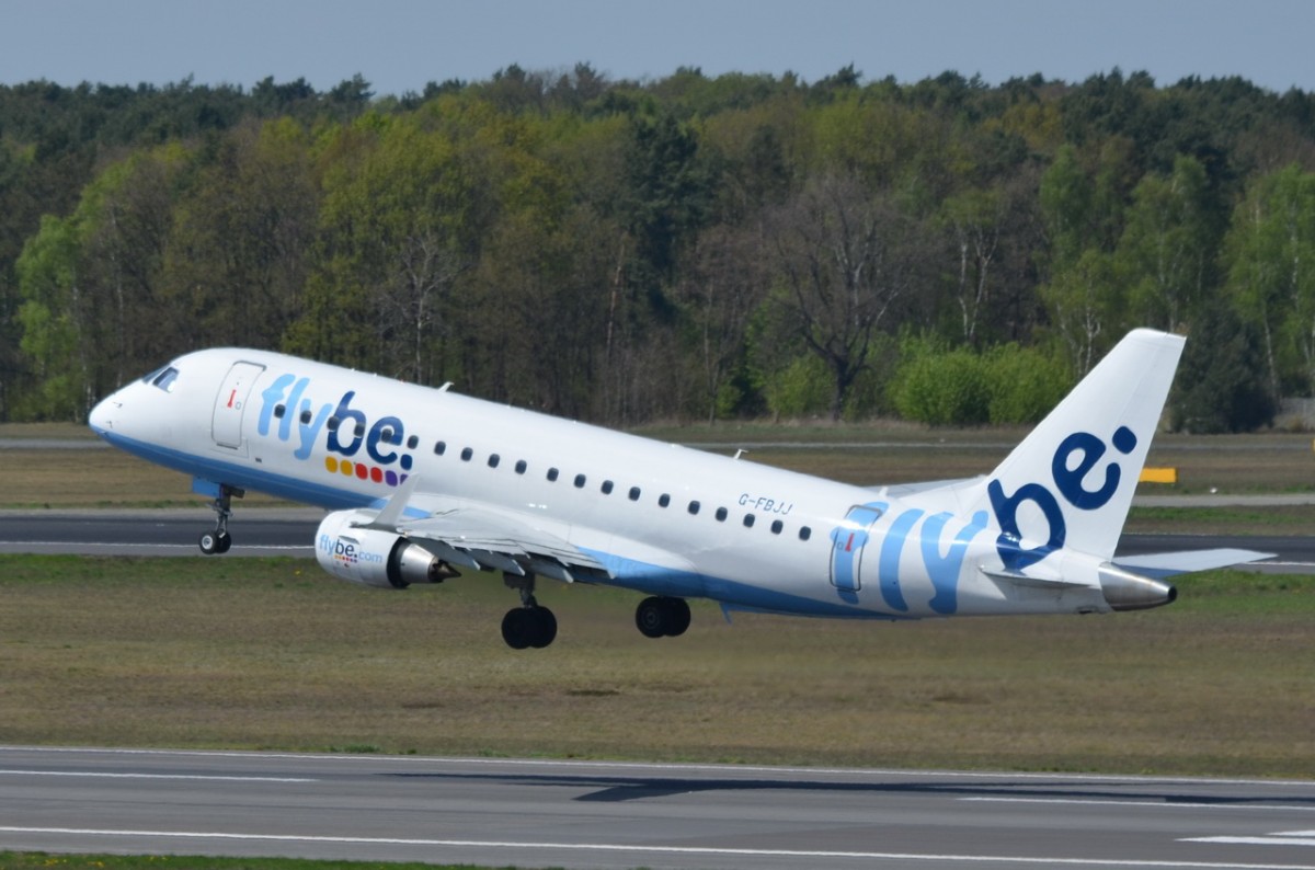G-FBJJ Flybe Embraer ERJ-175STD (ERJ-170-200)   gestartet in Tegel am 29.04.2015