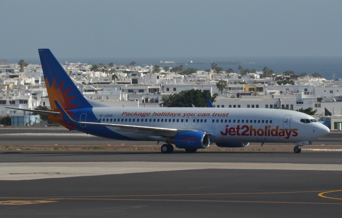 G-JZHD Jet2Hollidays Boeing 737-808 gelandet am 22.12.2015, in Arrecife Lanzarote gerade gelandet 