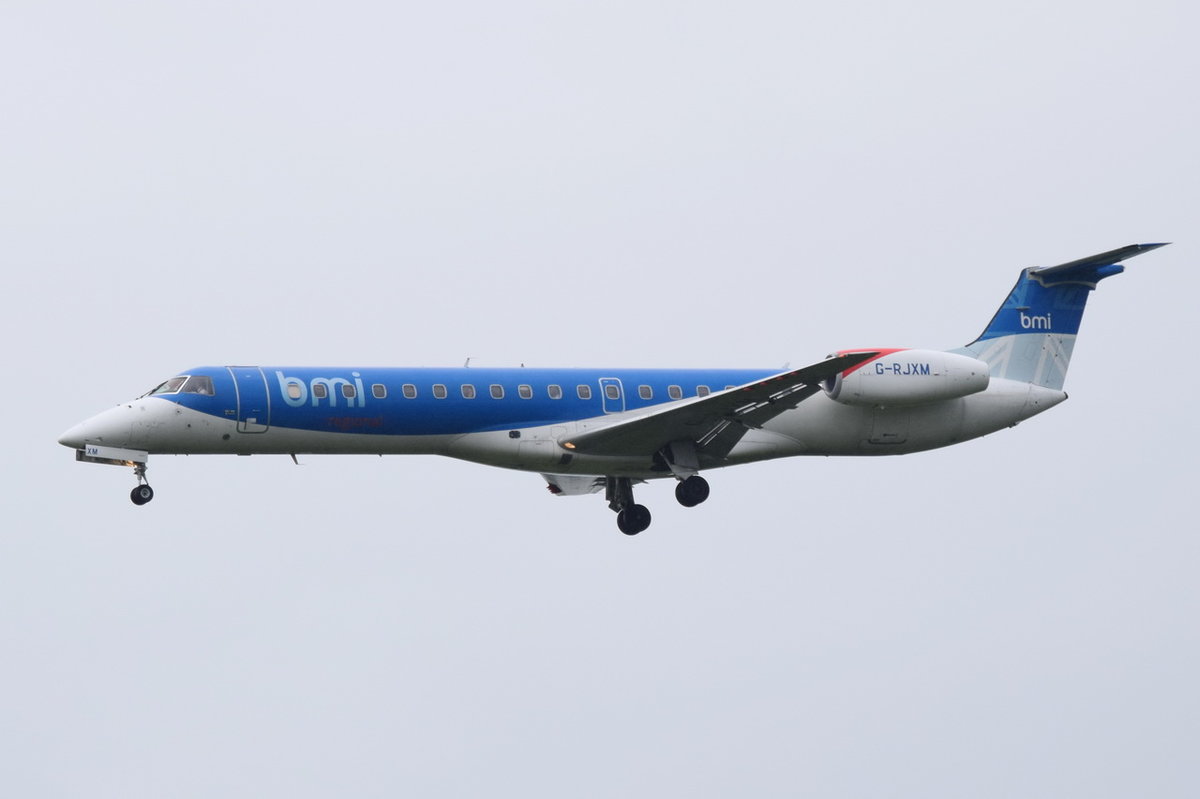 G-RJXM bmi Regional Embraer ERJ-145MP    beim Landeanflug München am 19.05.2016