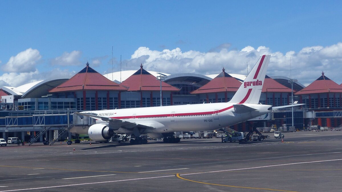 Garuda Indonesia, Boeing 777-3U3ER, PK-GIG, Denpasar (DPS), 30.10.2022