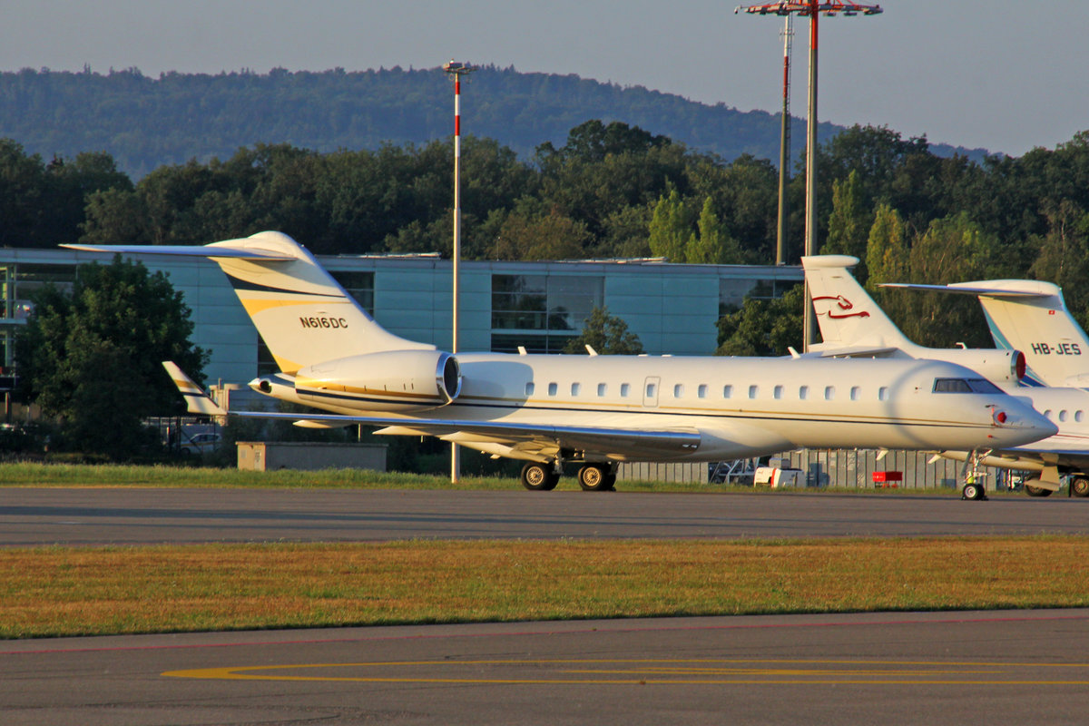 GC Air LLC, N616DC, Bombardier Global XRS, msn: 9296, 01.August 2018, ZRH Zürich, Switzerland.