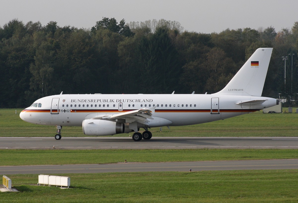 German Air Force, 15 +02, (c/n 4060), Airbus A 319-133X(CJ),11.10.2014, HAM-EDDH, Hamburg, Germany 