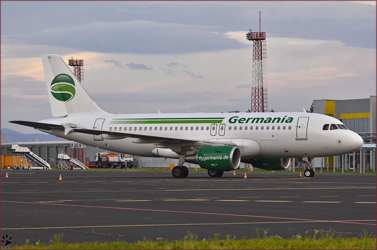 Germania D-ASTC, Airbus A319-112 auf Maribor Flughafen MBX. /5.11.2014