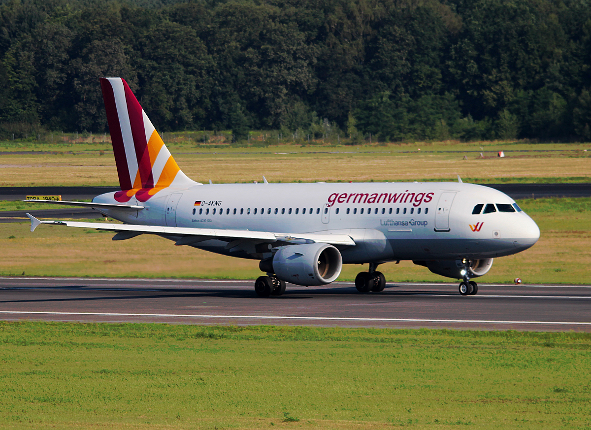 Germanwings A 319-112 D-AKNG beim Start in Berlin-Tegel am 11.07.2014