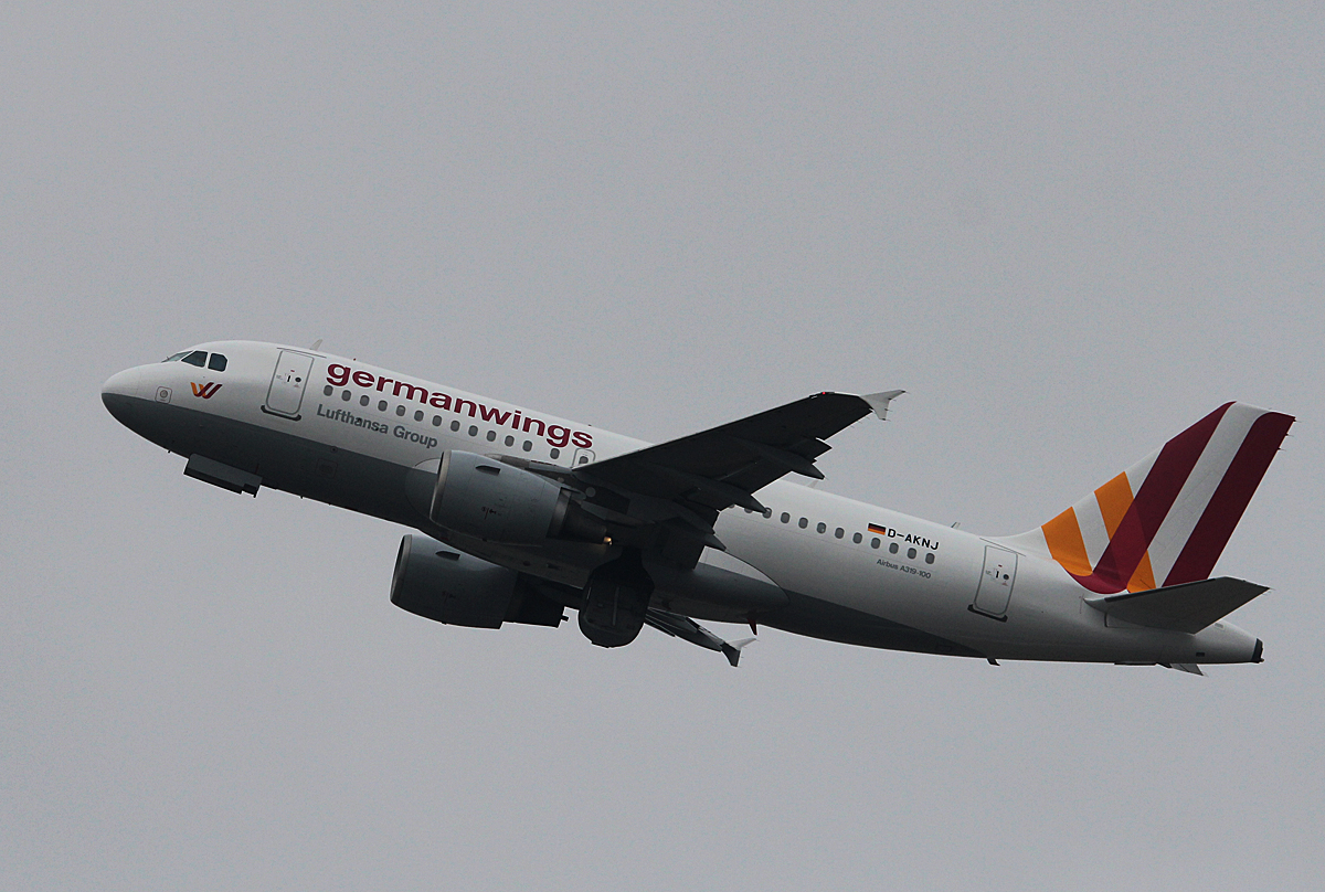 Germanwings A 319-112 D-AKNJ beim Start in Dsseldorf am 10.03.2015