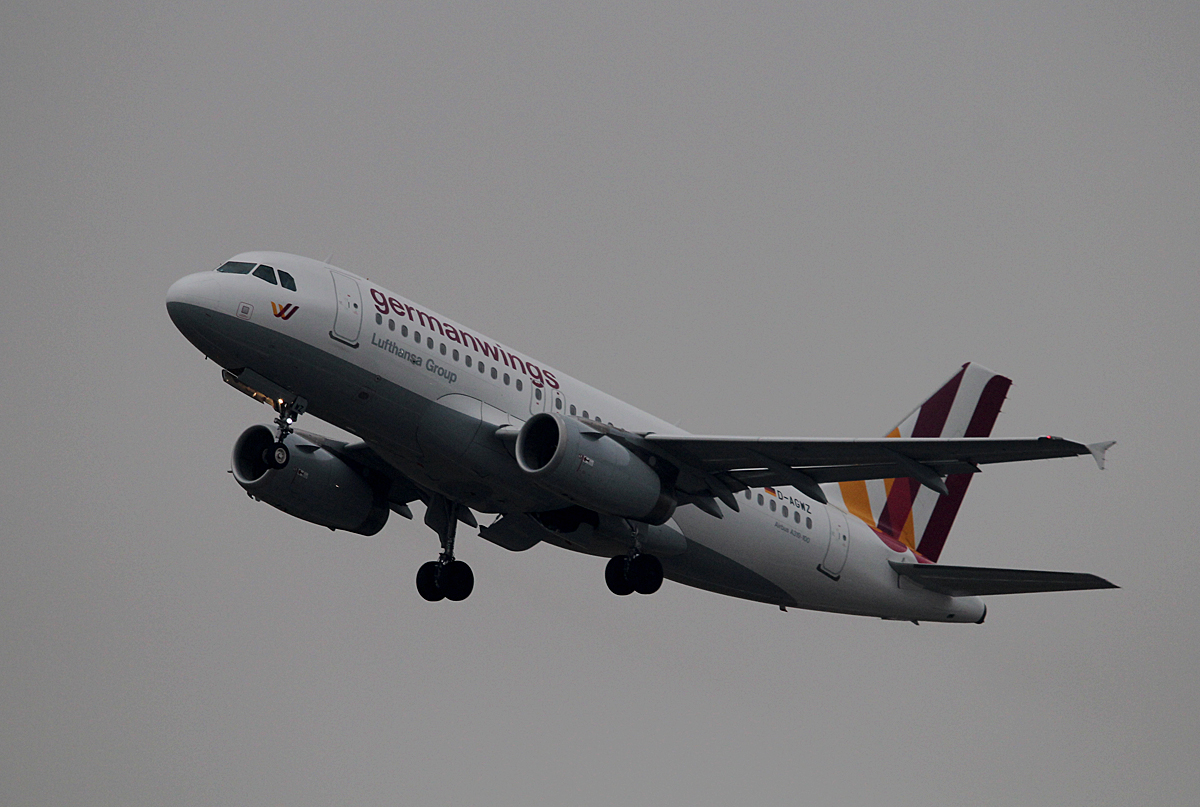 Germanwings A 319-132 D-AGWZ beim Start Dsseldorf am 10.03.2015