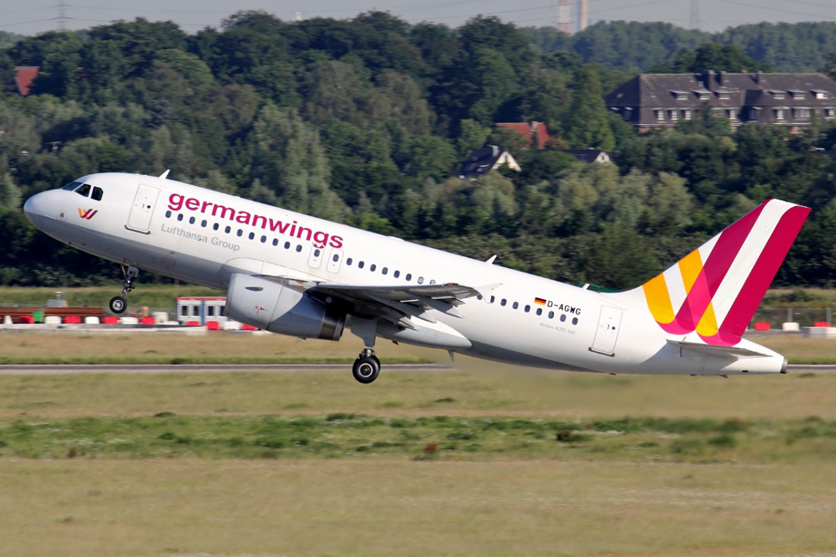 Germanwings D-AGWG beim Start in Düsseldorf 7.6.2014