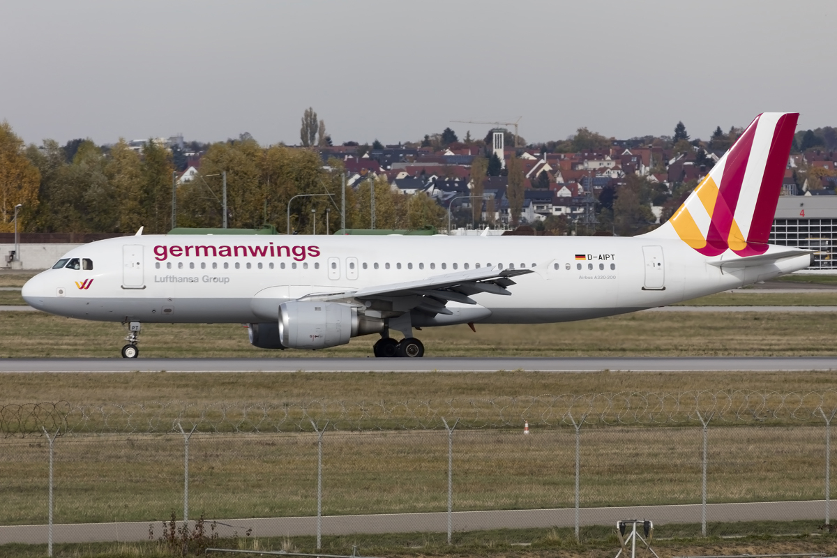 Germanwings, D-AIPT, Airbus, A320-211, 24.10.2015, STR, Stuttgart, Germany 


