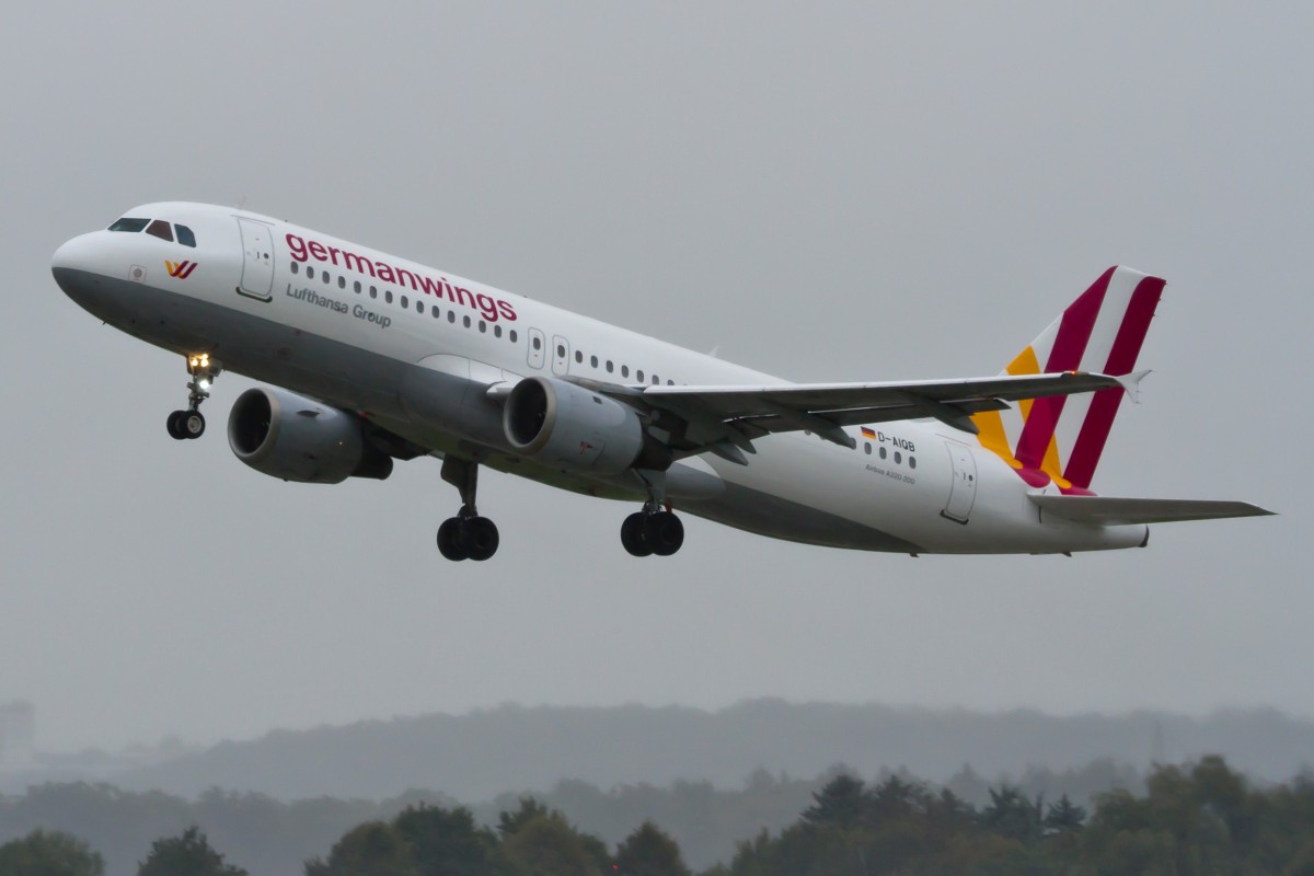 Germanwings, D-AIQB, Airbus, A 320-200 (neue GW-Lkrg.), 12.09.2014, STR-EDDS, Stuttgart, Germany 



