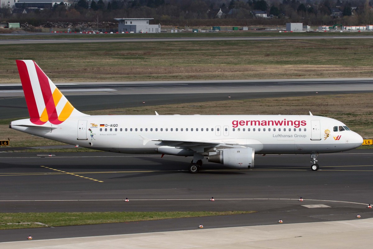 Germanwings, D-AIQD, Airbus, A 320-211 (Biene Maja-Sticker ~ neue GW-Lkrg.), 03.04.2015, DUS-EDDL, Düsseldorf, Germany