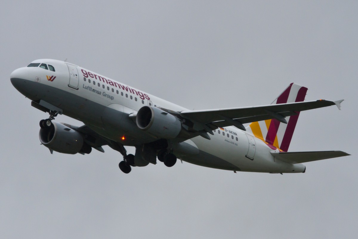 Germanwings, D-AKNR, Airbus, A 319-100 (neue GW-Lkrg.), 12.09.2014, STR-EDDS, Stuttgart, Germany 