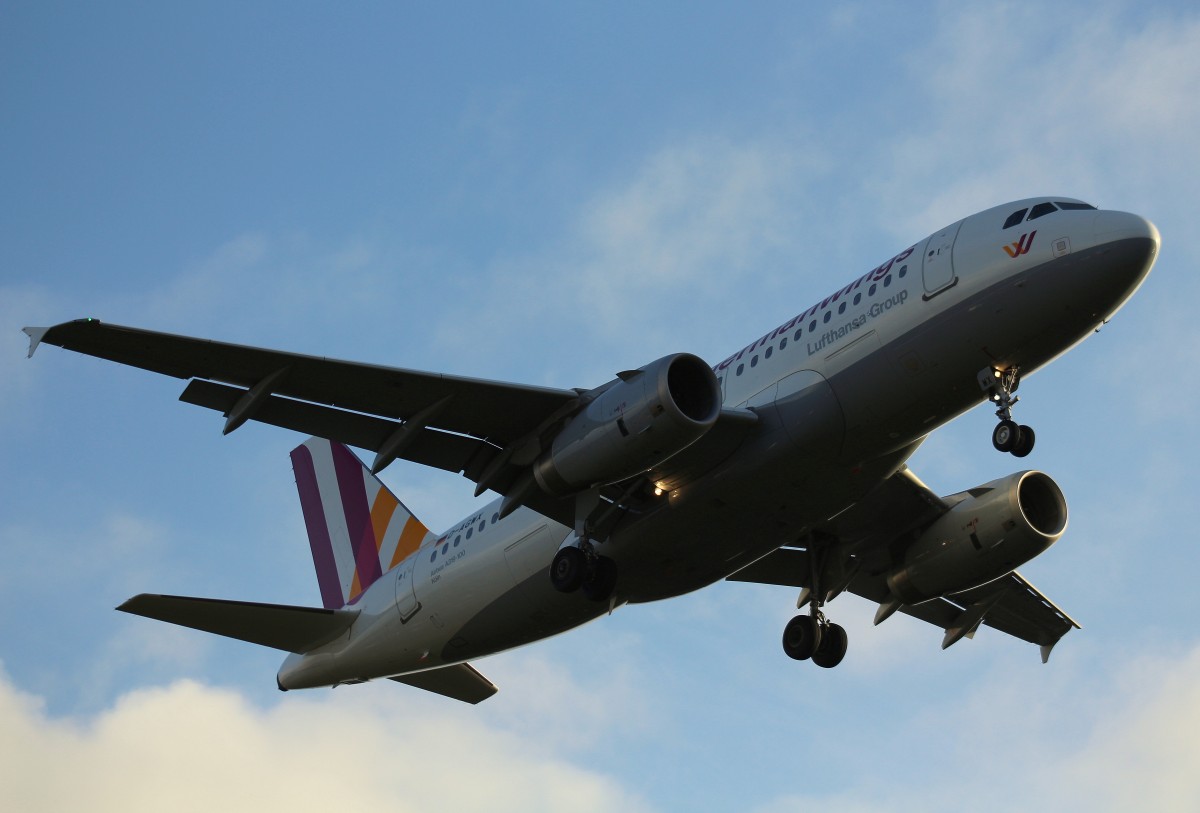 Germanwings,D-AGWX,(C/N 5569),Airbus A 319-132, 12.12.2015,HAM-EDDH, Hamburg, Germany 