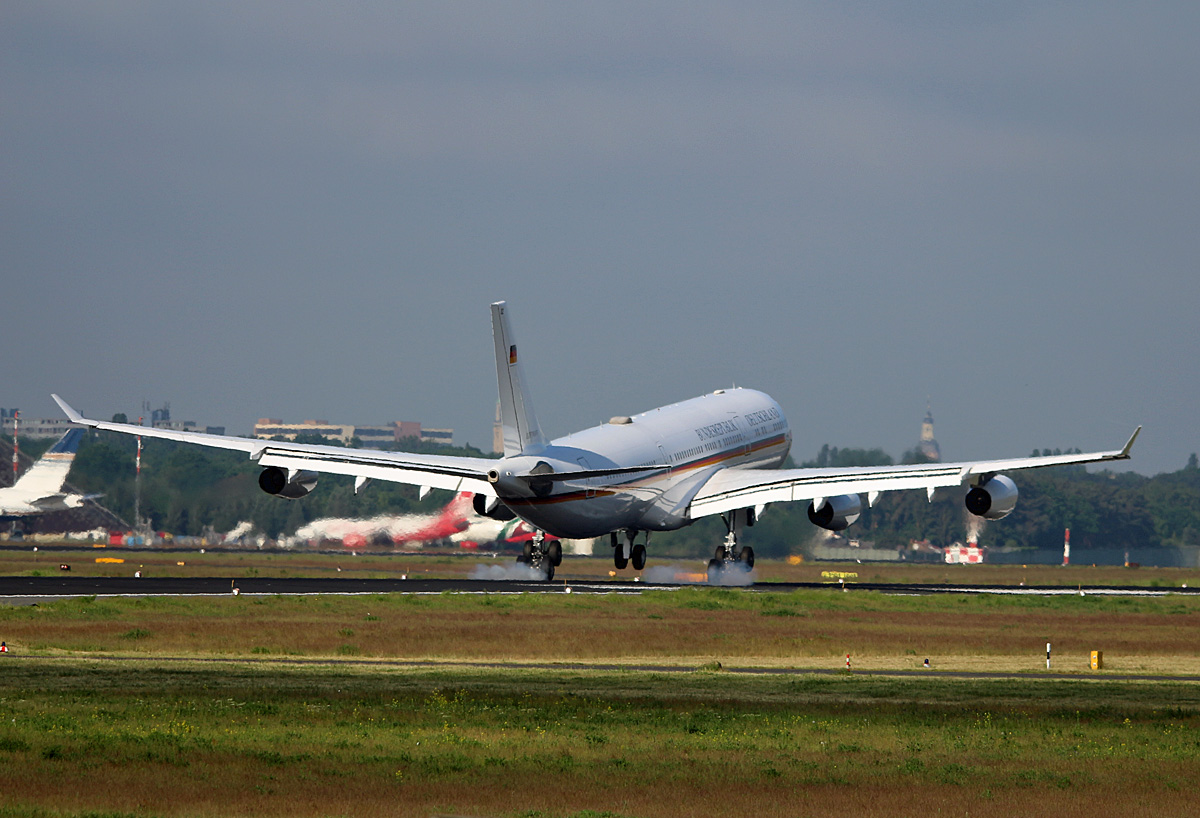 Germany Air Force, Airbus A 340-313X,16+02, TXL, 25.05.2017