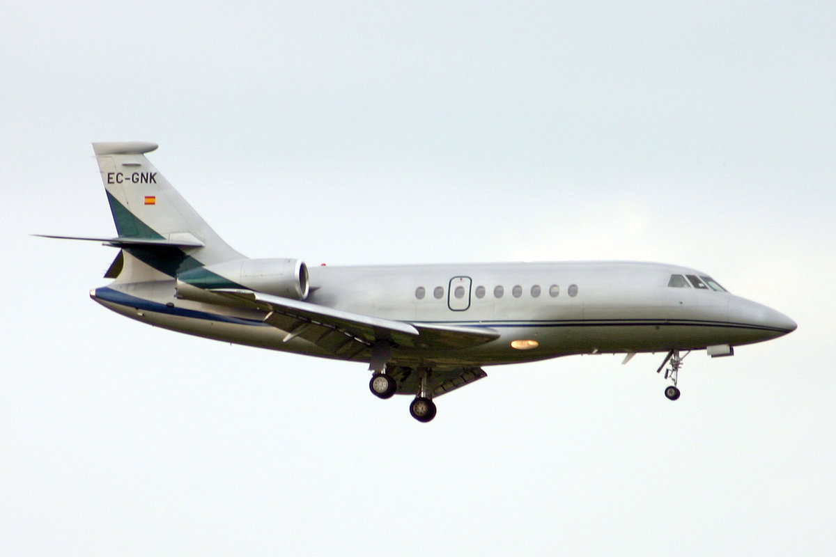 Gestair Private Jets, EC-GNK, Dassault, Falcon 2000, msn: 037, 27.Juni 2006, ZRH Zürich, Switzerland.