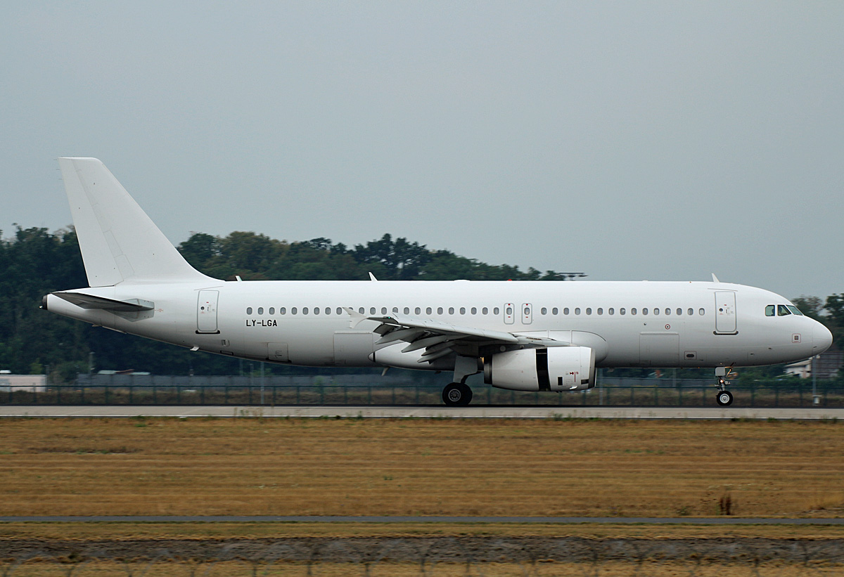 Global Aviation, Airbus A 320-232, LY-LGA, BER, 19.08.2022