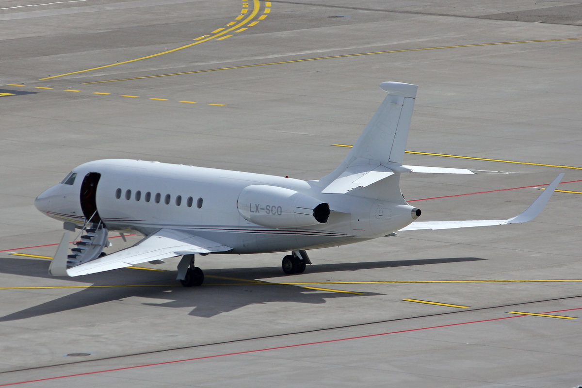 Global Jet Luxembourg, LX-SCO, Dassault Falcon 2000LX, msn: 111, 09.April 2021, ZRH Zürich, Switzerland.