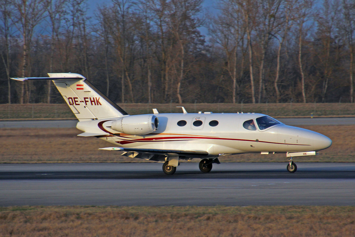 GlobeAir, OE-FHK, Cessna 510 Mustang, 14.März 2017, BSL Basel, Switzerland.