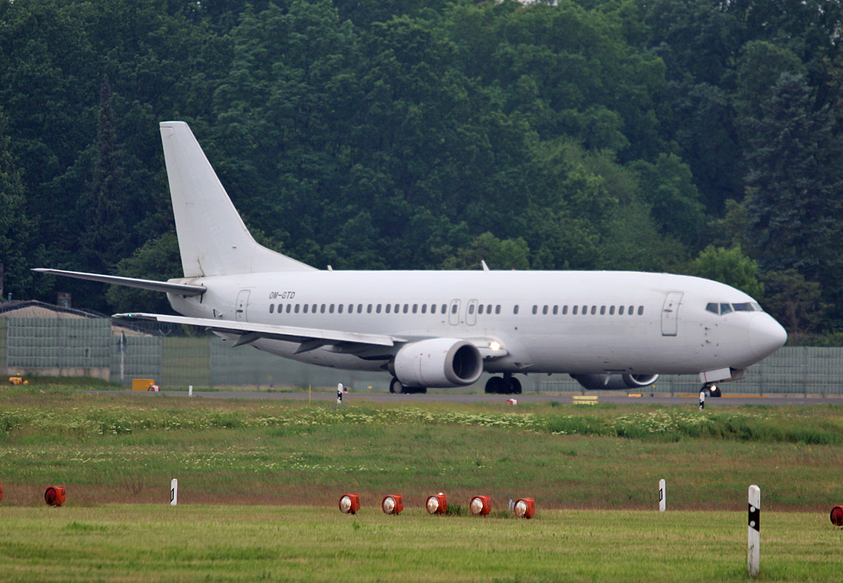 Go2Sky, Boeing B 737-46J, OM-GTD, TXL, 26.06.2017