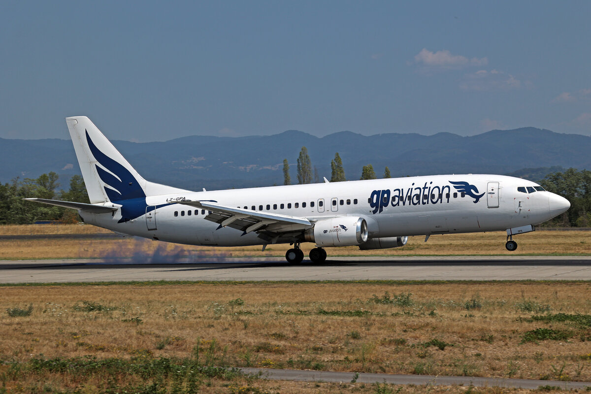 GP Aviation, LZ-GPA, Boeing B737-430, msn: 27003/2328, 29.Juli 2026, BSL Basel - M�hlhausen, Switzerland.