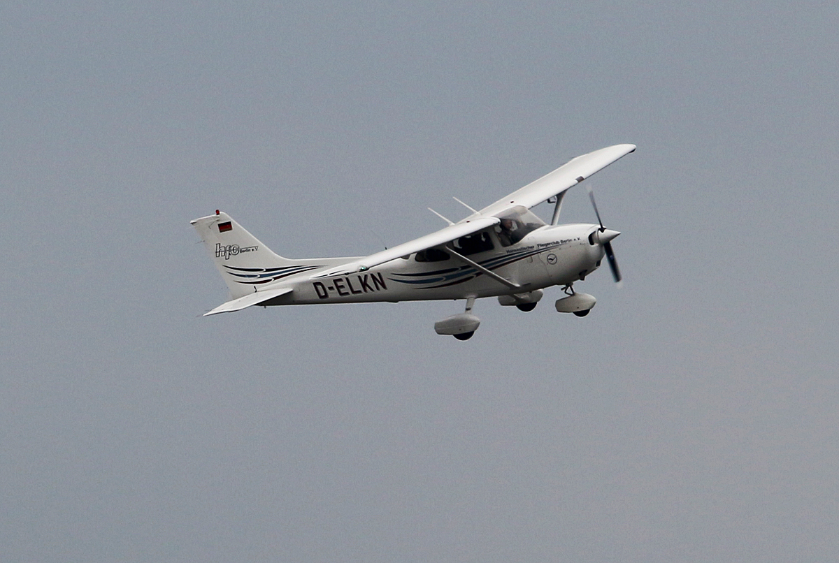 Hanseatischer Fliegerclub Berlin e.V., Cessna 172R Skyhawk, D-ELKN, TXL, 10.04.2016