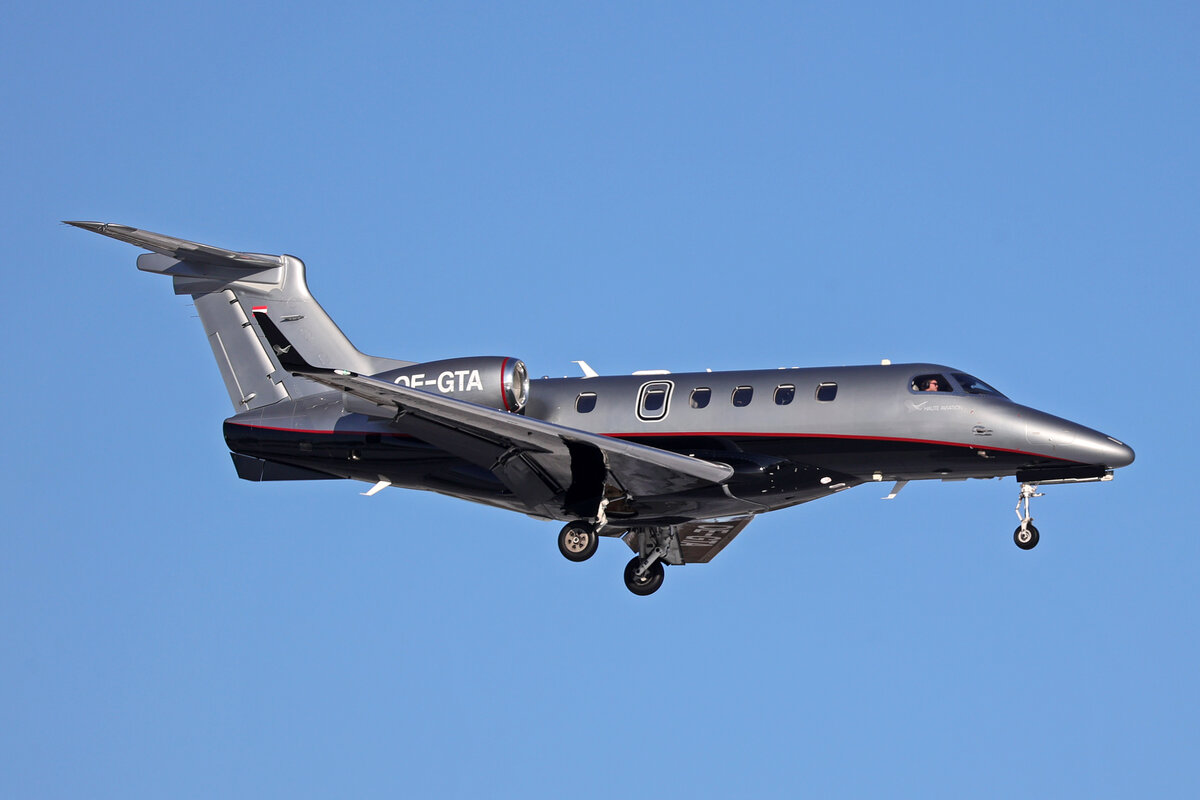 Haute Aviation, OE-GTA, Embraer EMB-505 Phenom 300, msn: 50500631, 04.Januar 2026, ZRH Zürich, Switzerland.