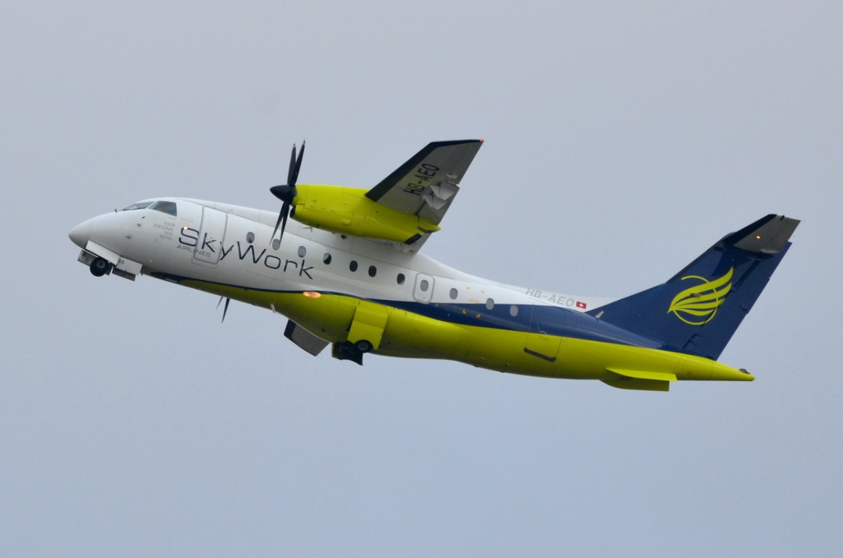 HB-AEO SkyWork Airlines Dornier 328-110    in Tegel gestartet am 08.09.2014