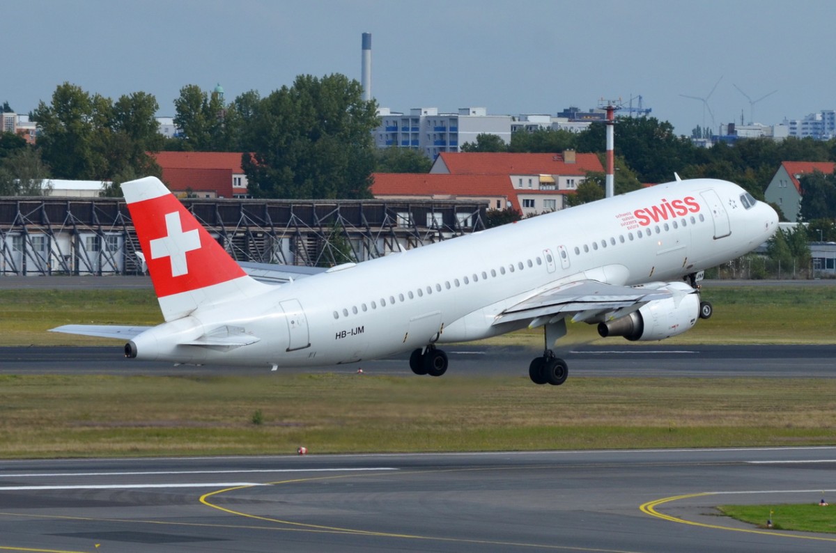 HB-IJM Swiss Airbus A320-214   in Tegel gestartet am 03.09.2014