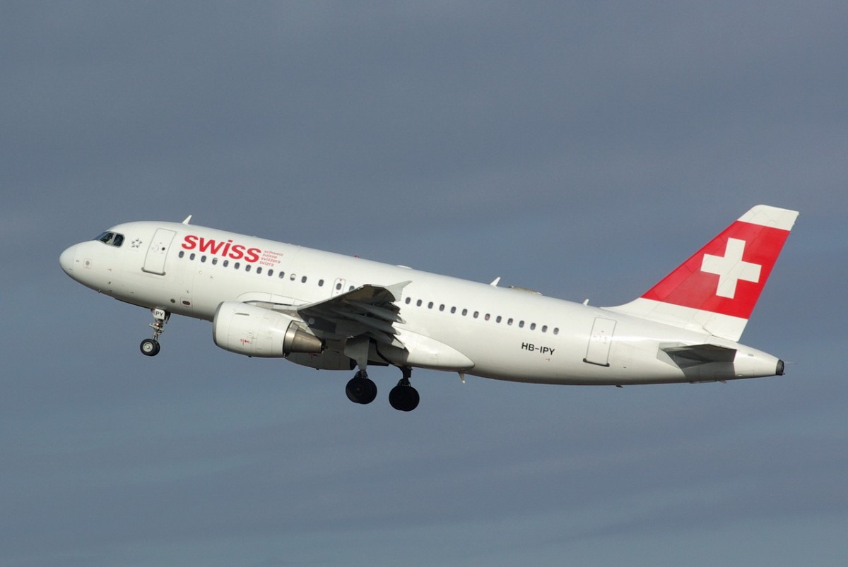 HB-IPY Swiss Airbus A319-112    17.02.2014  Berlin-Tegel