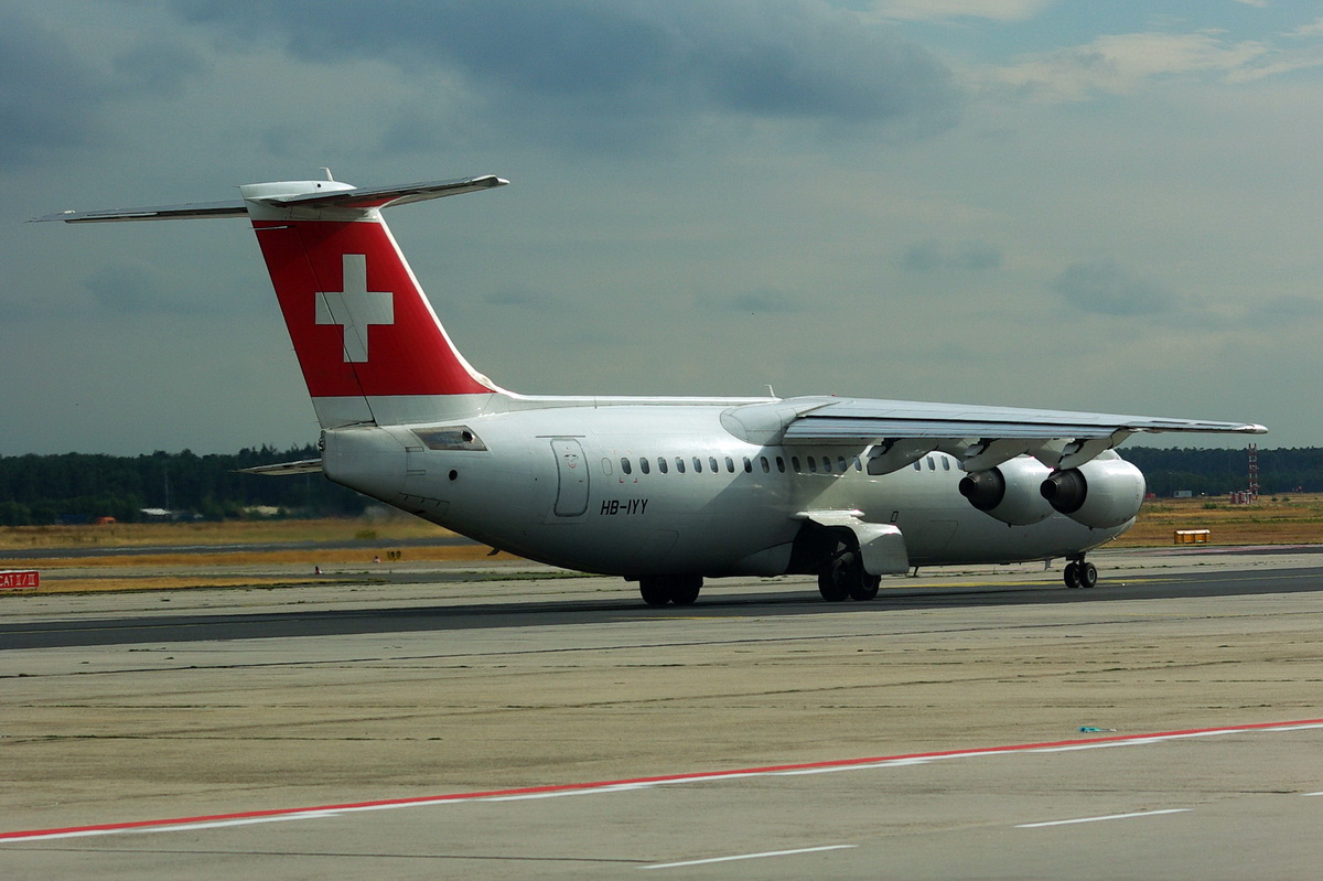 HB-IYY Swiss British Aerospace Avro RJ100     08.08.2013

Flughafen Frankfurt