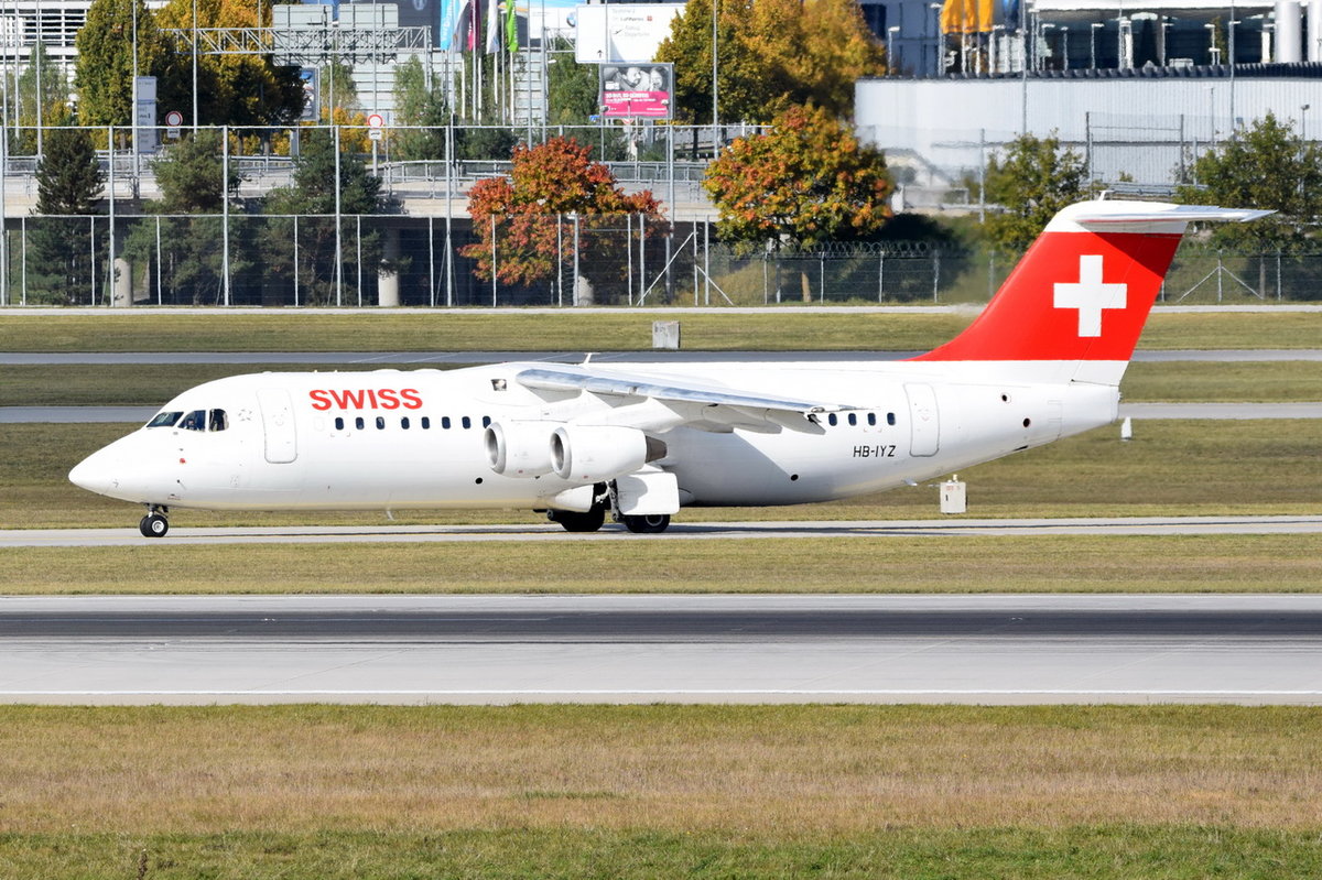 HB-IYZ Swiss British Aerospace Avro RJ100  , MUC , 15.10.2016