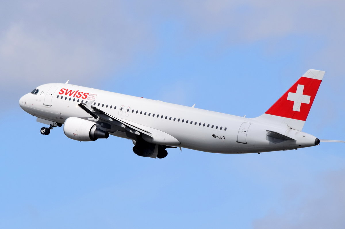 HB-JLQ Swiss Airbus A320-214   , TXL  26.04.2017