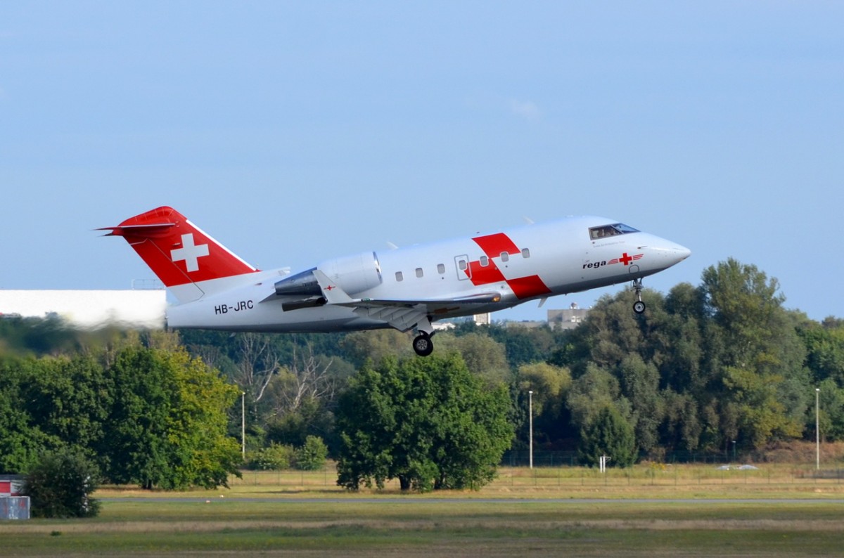 HB-JRC Swiss Air-Ambulance Canadair CL-604 Challenger 600-2B16    gestartet am 03.09.2014 in Tegel
