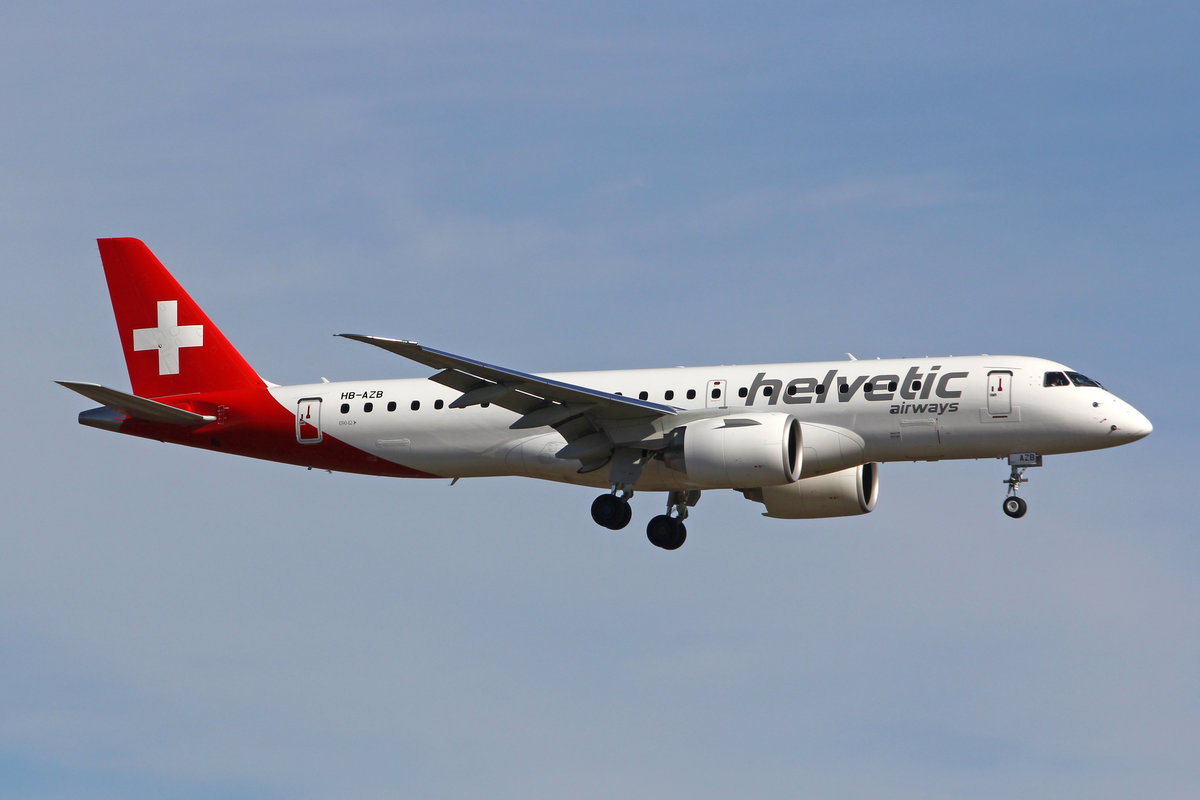 Helvetic Airways, HB-AZB, Embraer 190-E2, msn: 19020026, 22.Februar 2020, ZRH Zürich, Switzerland.